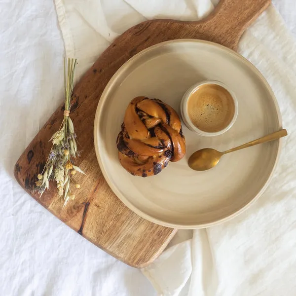 Flowrette Gaïa plateau céramique 28 cm grès fait main