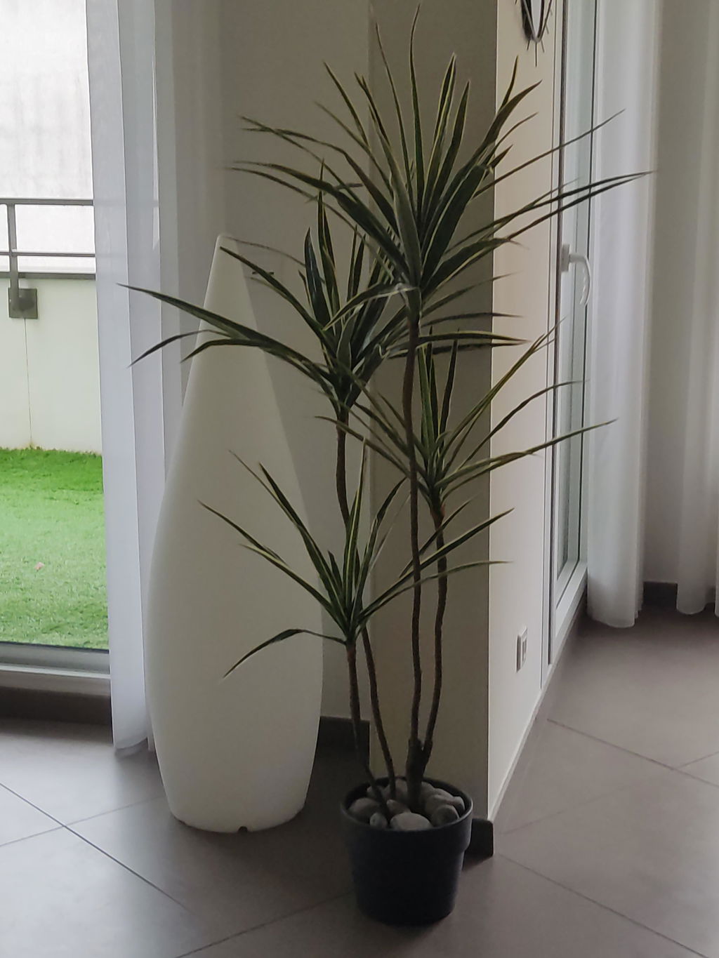 Sia Home Arbre Yucca en Pot 155 cm arbre artificiel vert