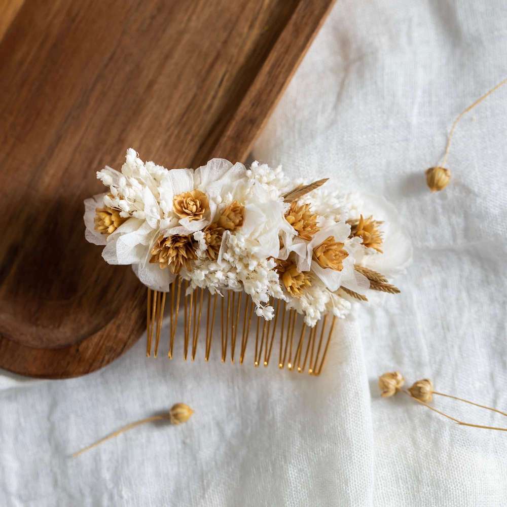 Flowrette Peigne Léna bijou cheveux fleurs séchées blanches