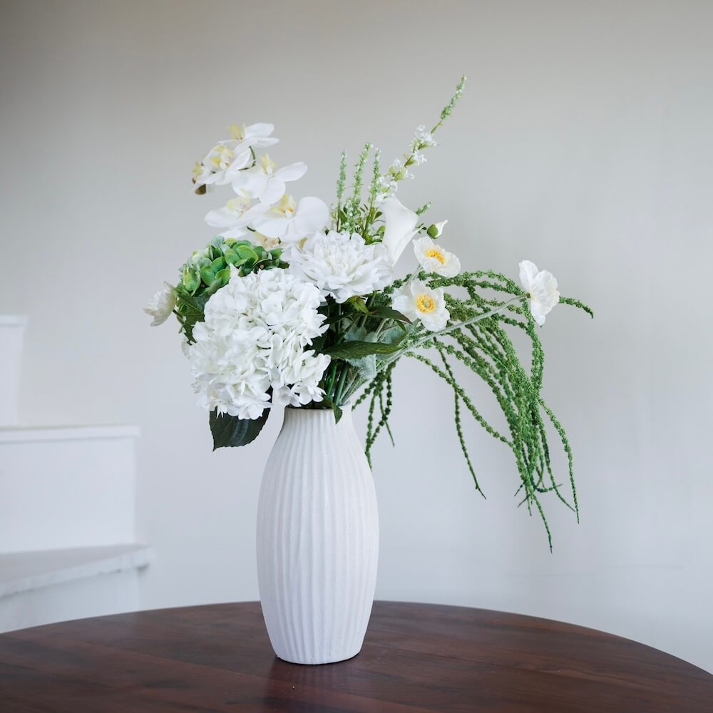 Flowrette Rosaline bouquet artificiel blanc et vert Real Touch