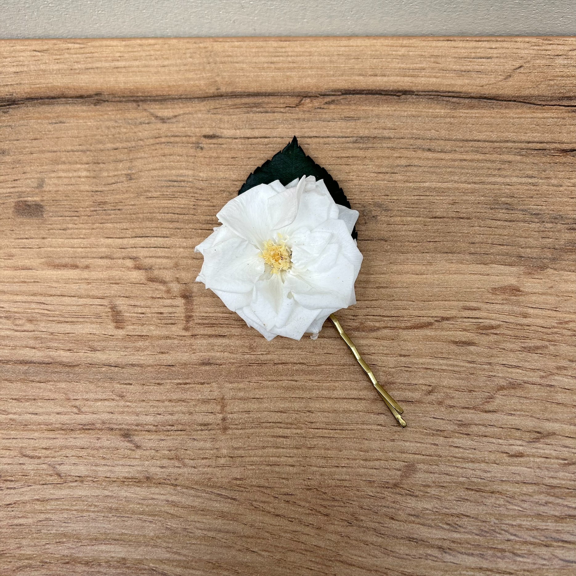 Ateliers Ouchamp Peignes Rue de Courcelles barrette A rose
