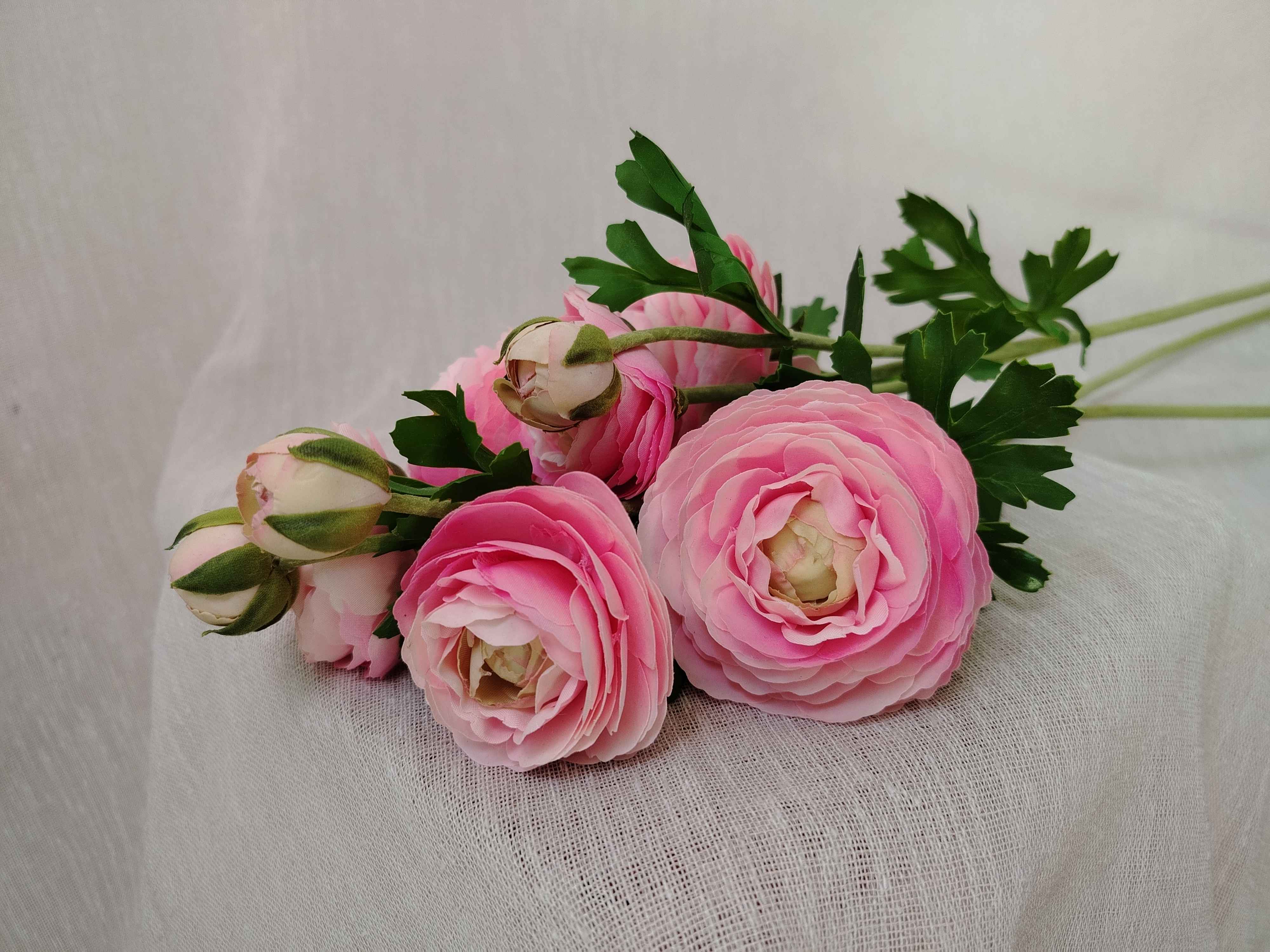 Flowrette Renoncule fleur artificielle rose poudré x1