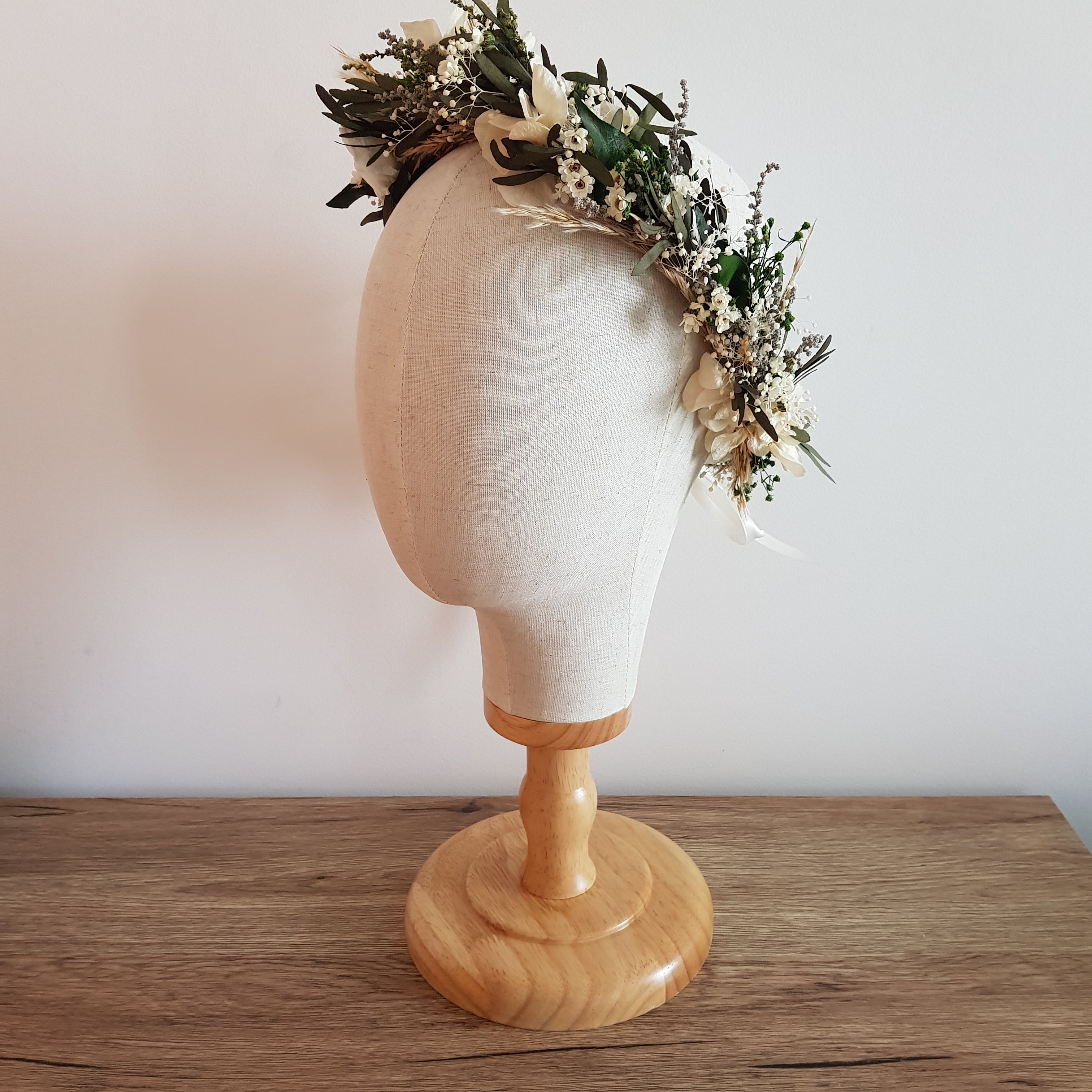 Ateliers Ouchamp Avenue Foch couronne fleurs mariage stabilisées