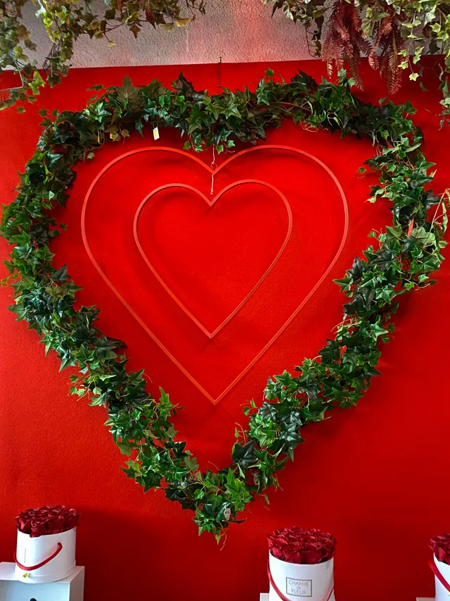 Feuillazur Rungis 3 cœurs rouge structure Saint-Valentin