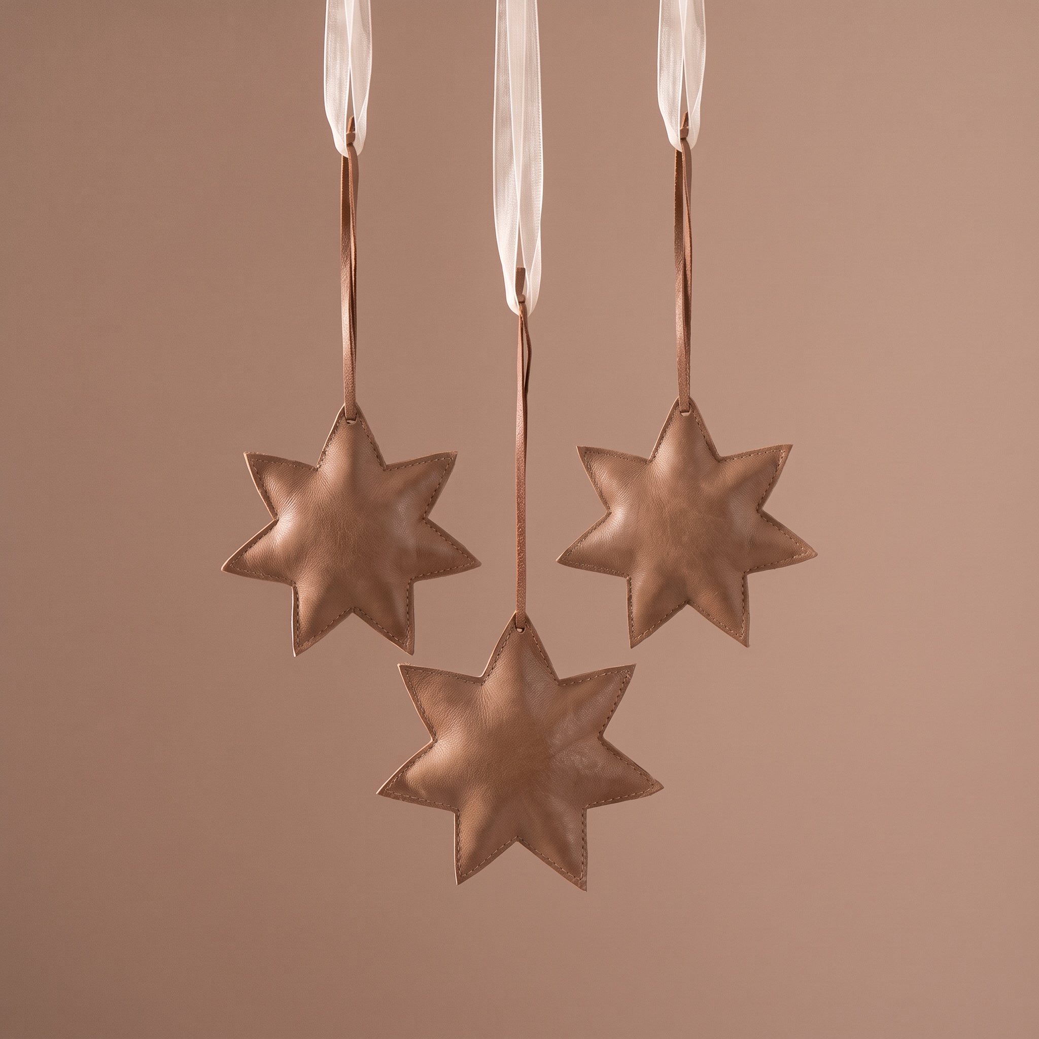 Sia Noël suspension étoile cuir marron 13 cm