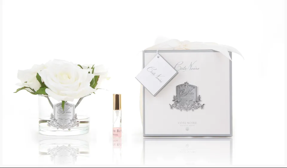 Côte Noire GMR61 5 roses ivoire vase transparent parfumées
