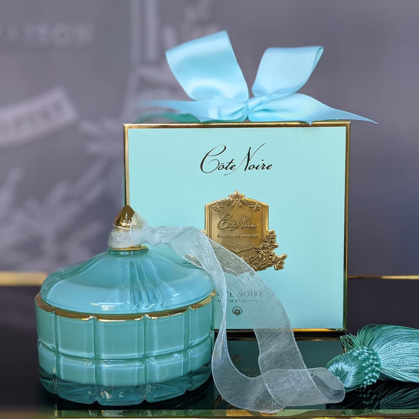 Côte Noire Art Deco GML45001 bougie Persian Lime 200g bleue