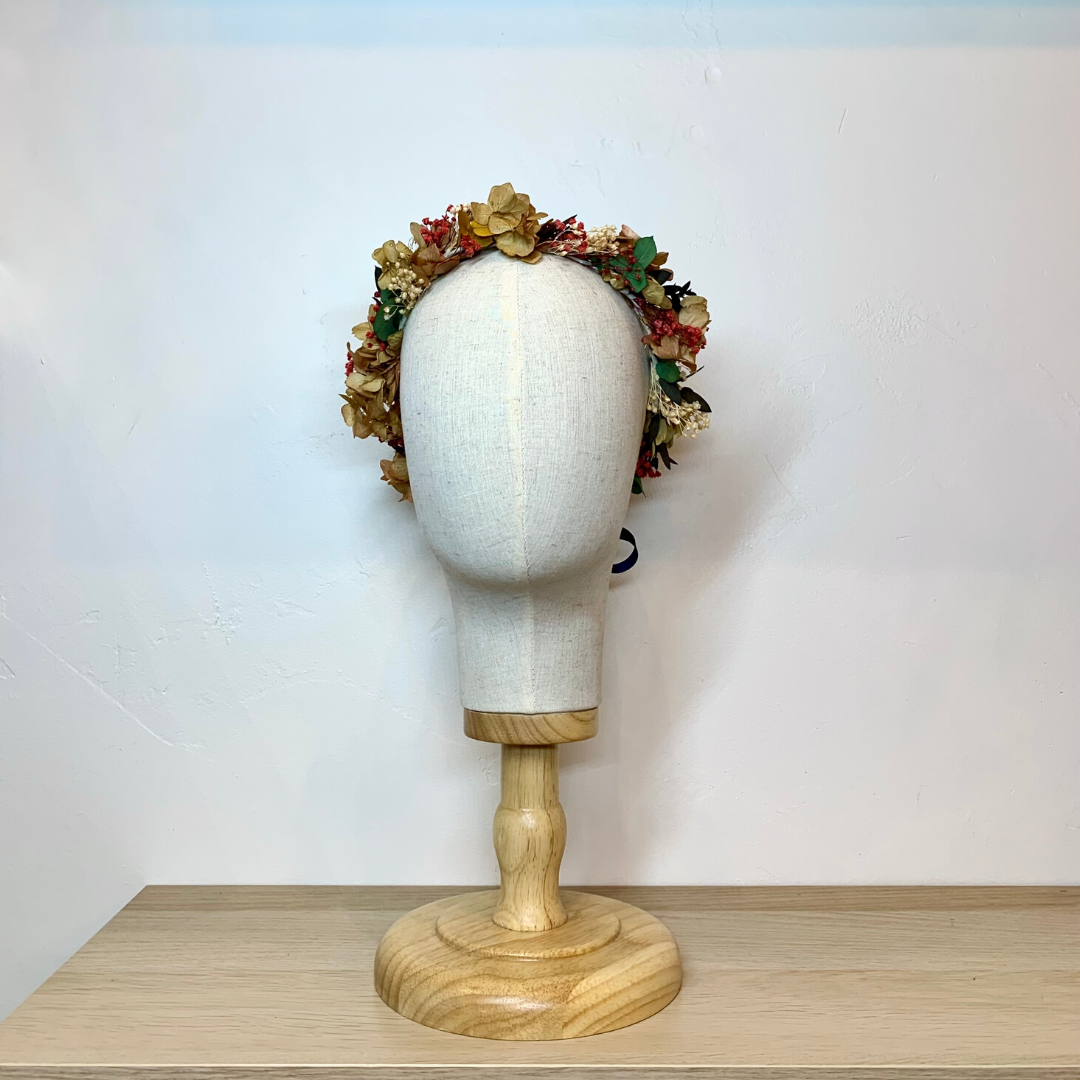 Ateliers Ouchamp Rue Férou couronne cheveux fleurs stabilisées