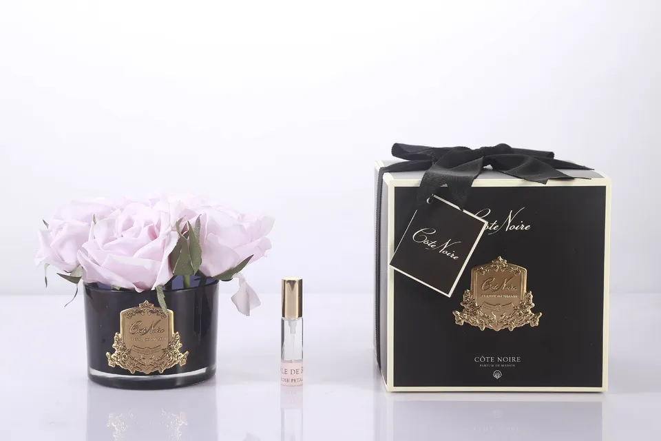 Côte Noire 5 Roses bouquet GMRB66 rose French Pink noir