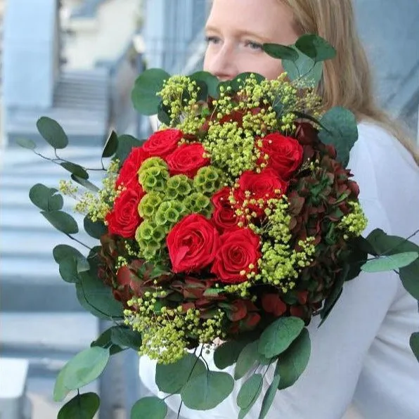 ATELIERS OUCHAMP Bouquets Rue Stendhal bouquet roses rouges 40 cm
