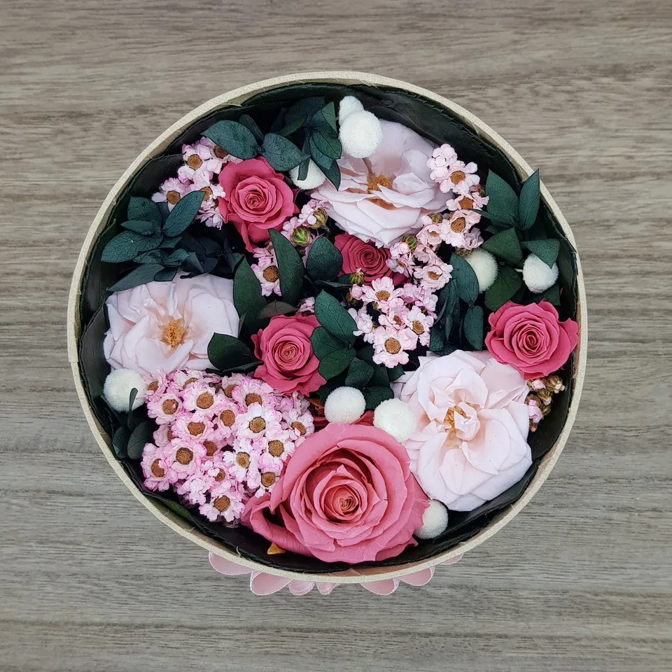 Ateliers Ouchamp Rue de Passy boîte fleurs stabilisées rose 15 cm