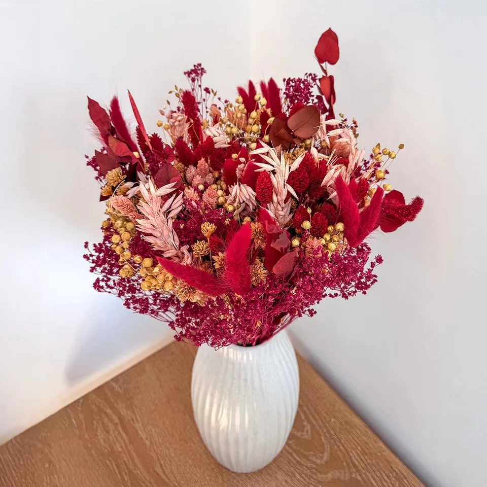 Flowrette Fleurs séchées Archibald bouquet séché M bordeaux