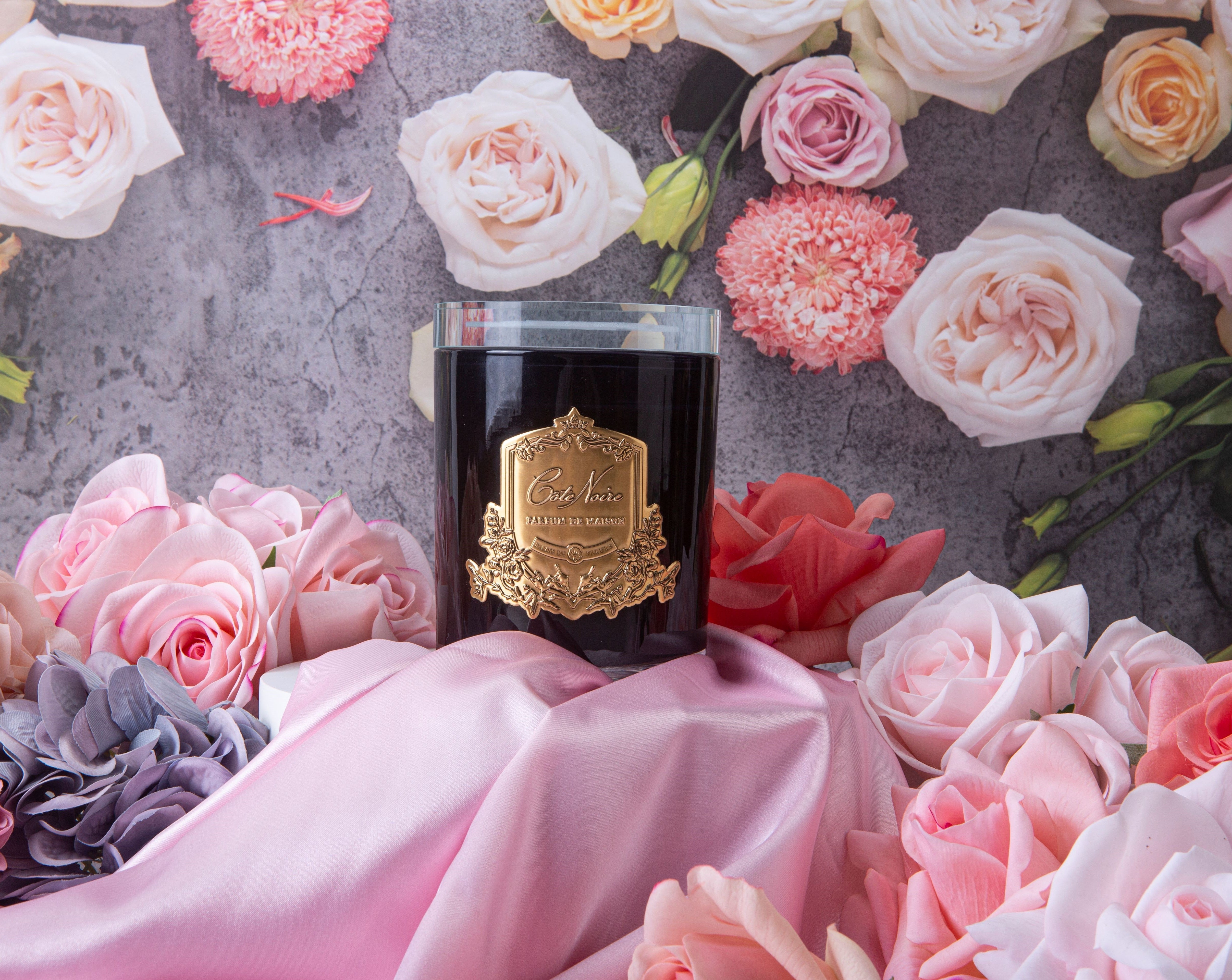 Côte Noire Soy Blend Candles bougie pétale de rose 450g verre noir