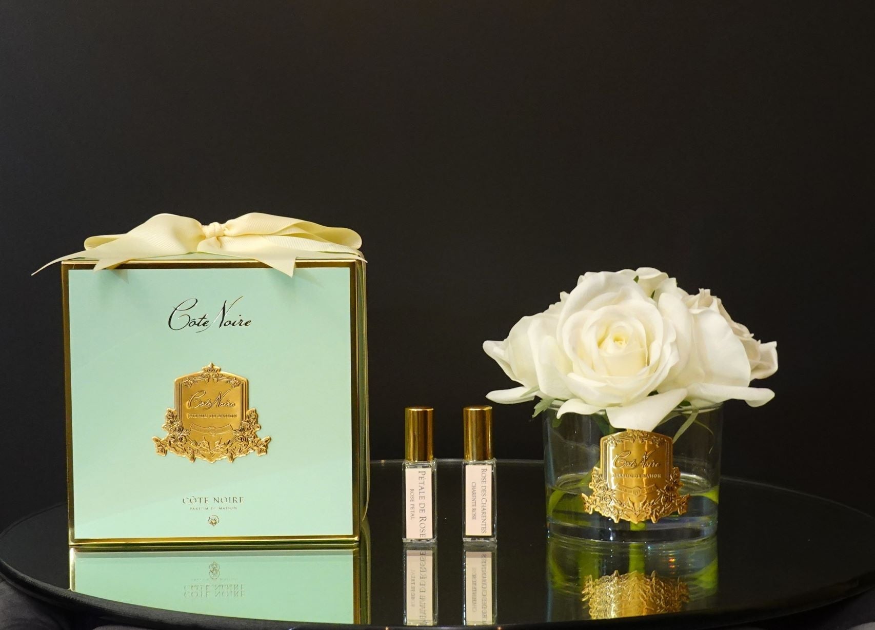 Côte Noire Perfumed Flowers GMR92 bouquet 5 roses ivoire