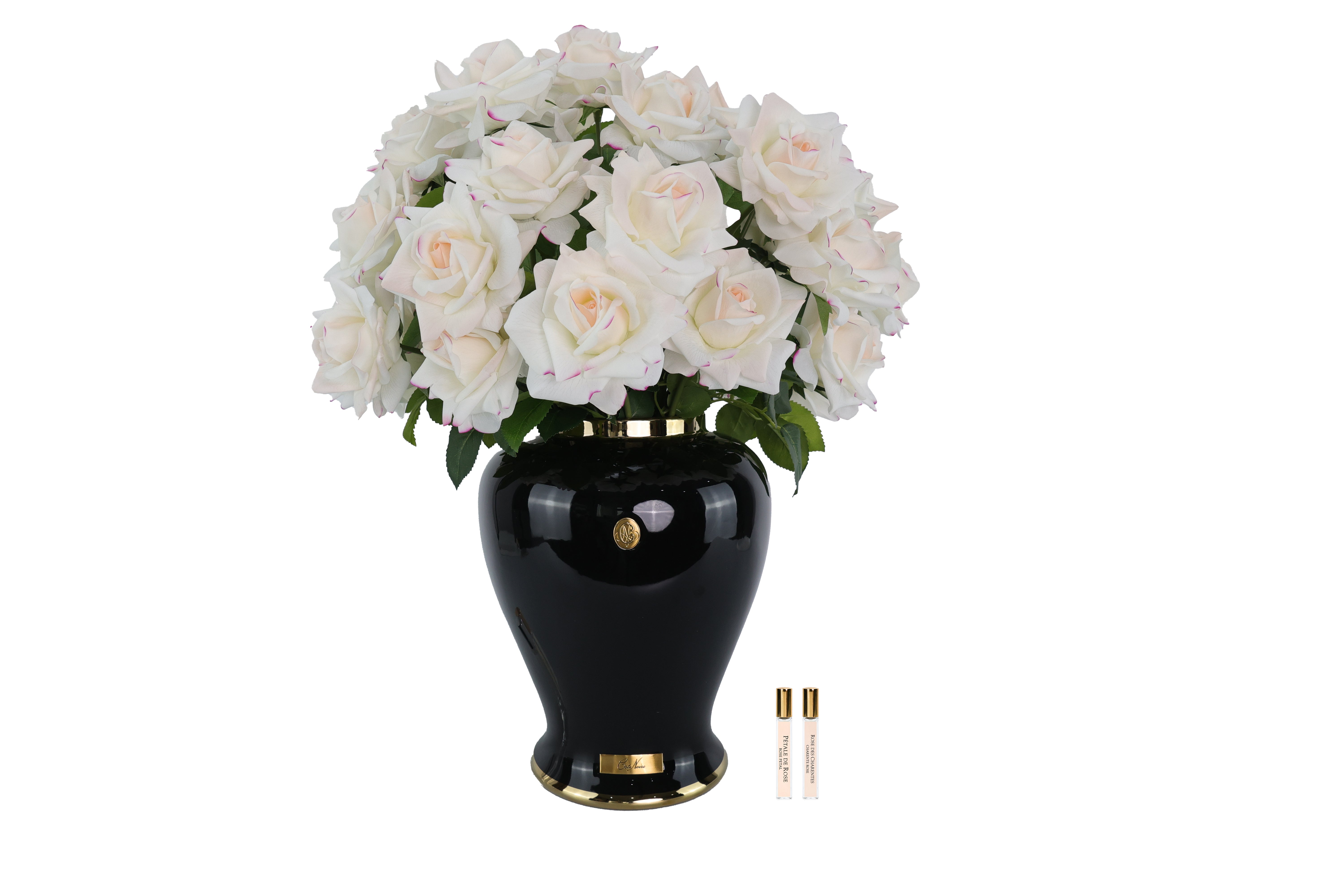 Côte Noire Imperial roses françaises blush vase noir piano