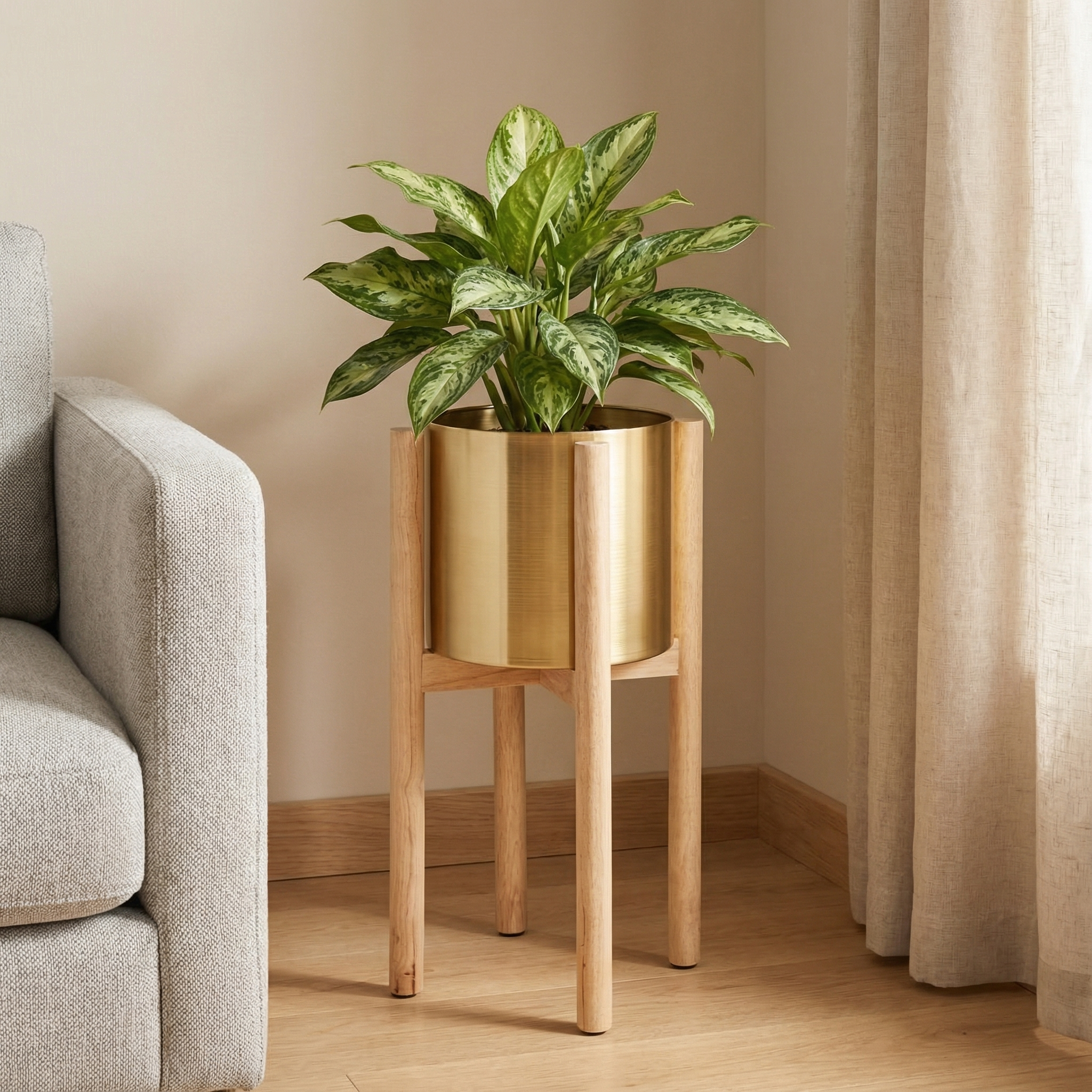 Sia Home Amaya cache-pot métal doré sur pieds 51 cm