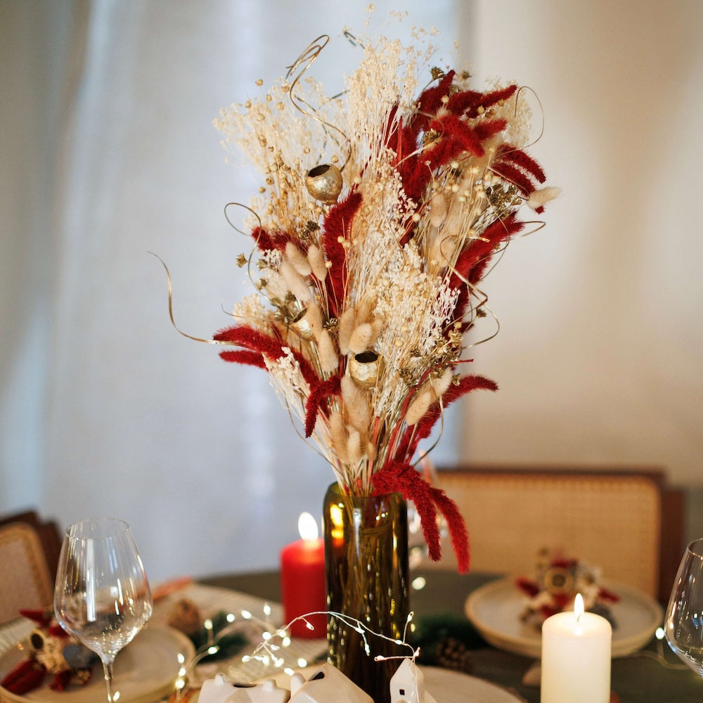 Flowrette Noël Bouquet de Noël de face fleurs séchées rouge doré