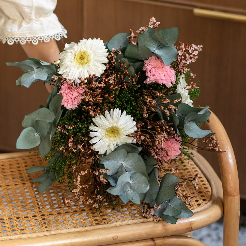 Flowrette Abbesses bouquet stabilisé blanc rose taille unique