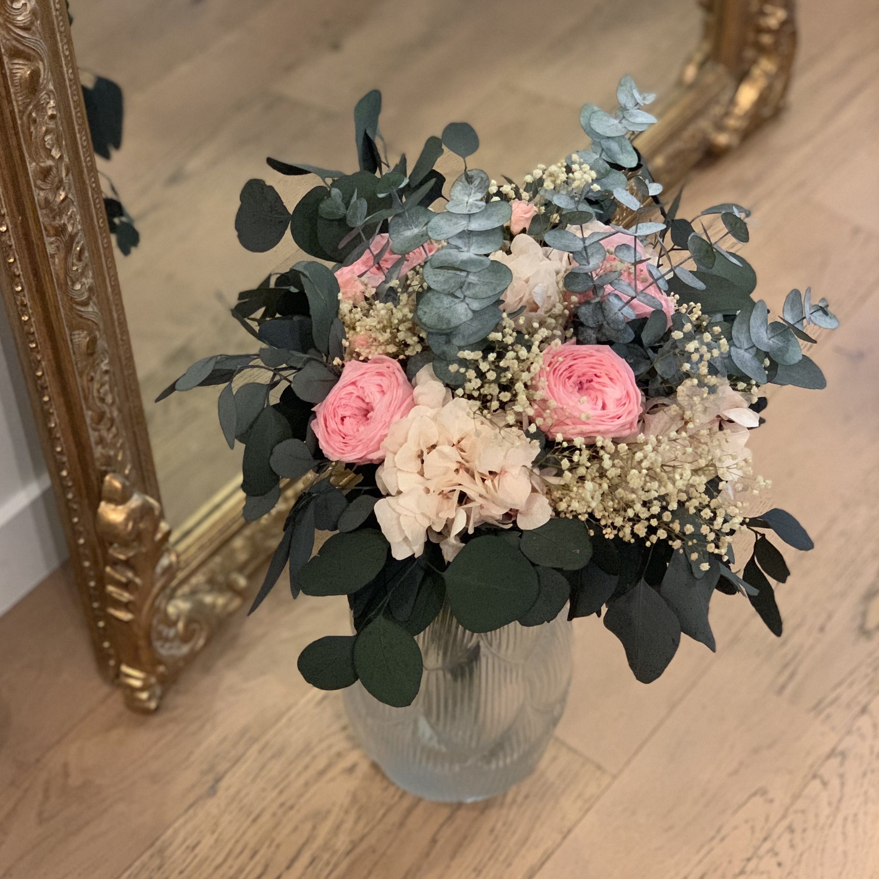 Ateliers Ouchamp Place du Brésil bouquet roses stabilisées 40 cm