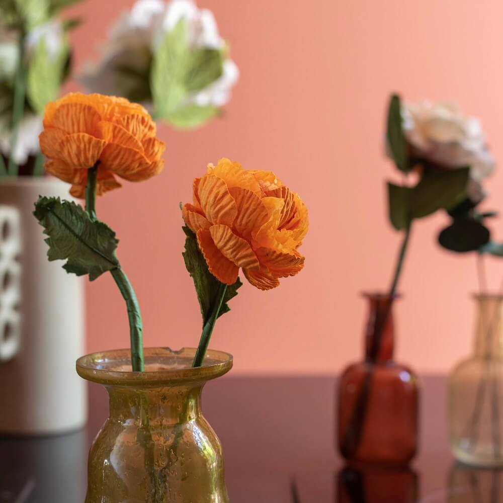 Flowrette renoncule en papier orange tige à l’unité déco durable