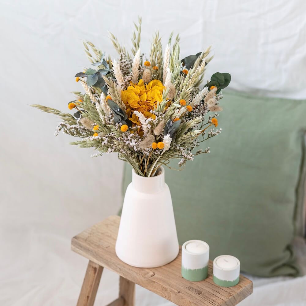 Flowrette Ambroise bouquet fleurs sechees jaune safran S