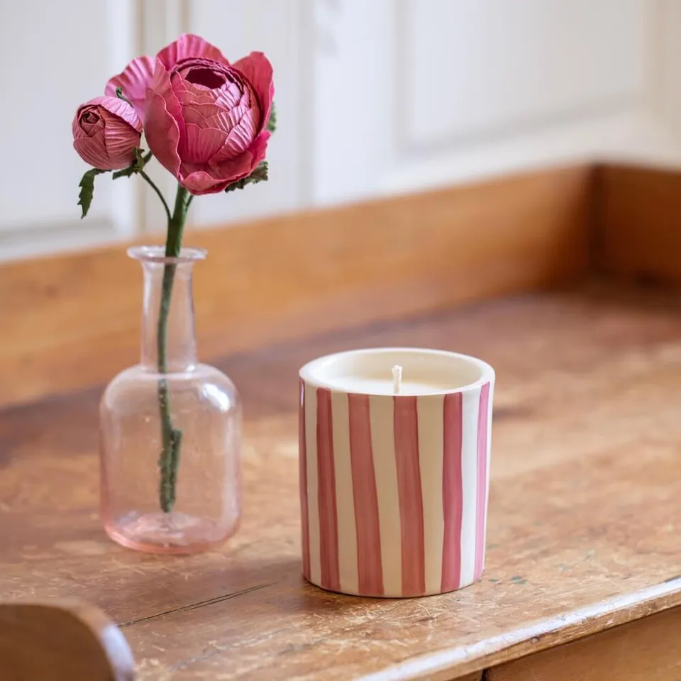 Flowrette Bougie rayée bougie parfumée rose musc soja