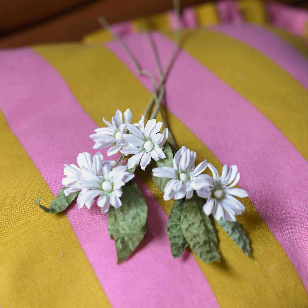 Flowrette Fleurs en papier Marguerites sauvages fleur blanche x1