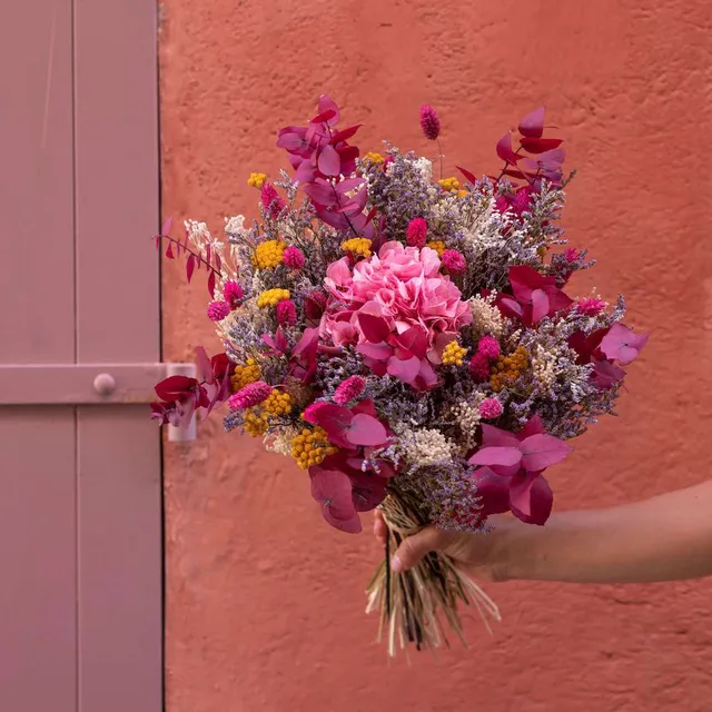Flowrette Emile bouquet fleurs séchées taille M hortensia rose