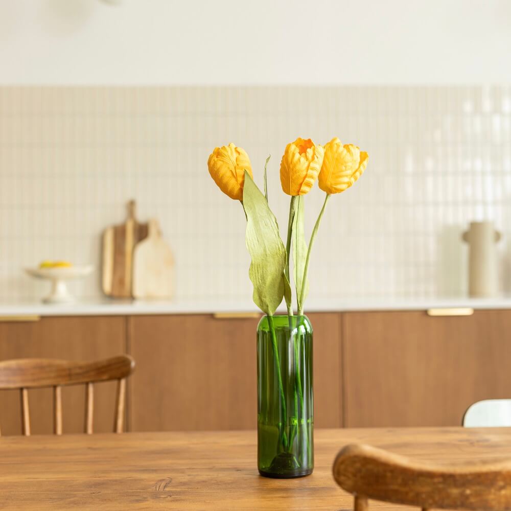 Flowrette Tulipe en papier jaune tige x1 sans entretien