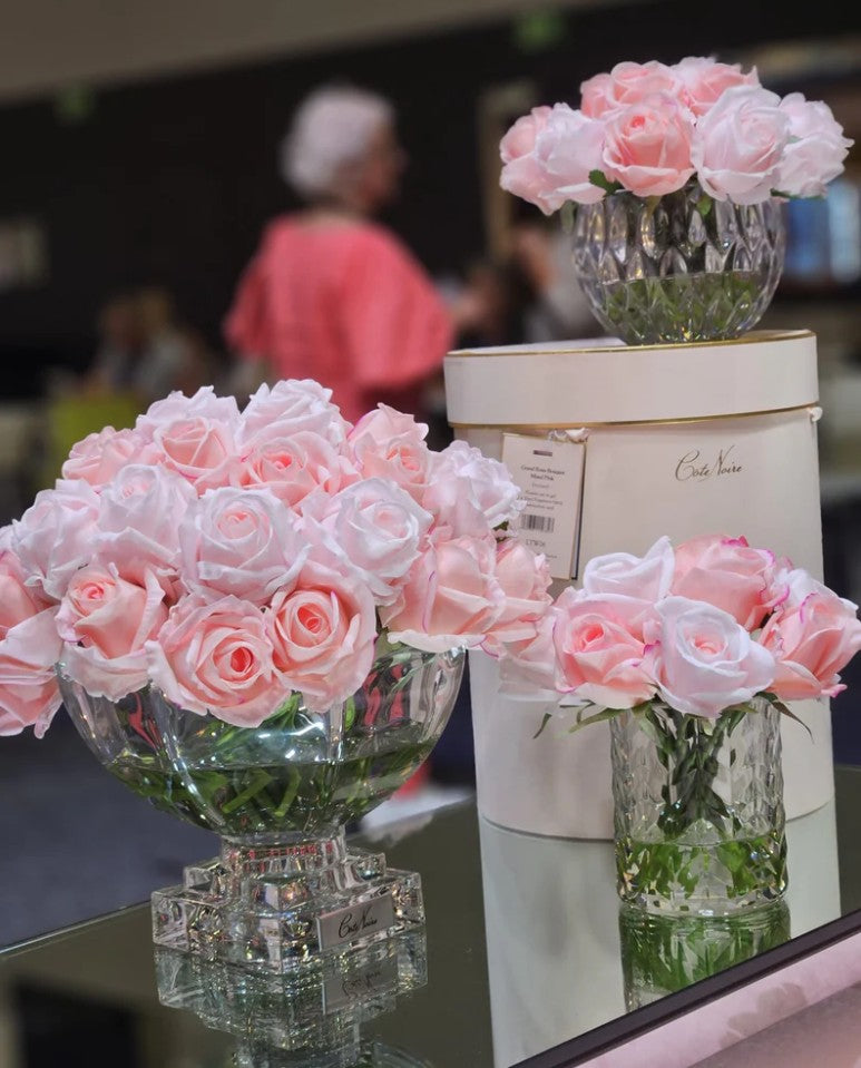 Côte Noire Grand RRB14 bouquet 13 boutons rose mixte verre
