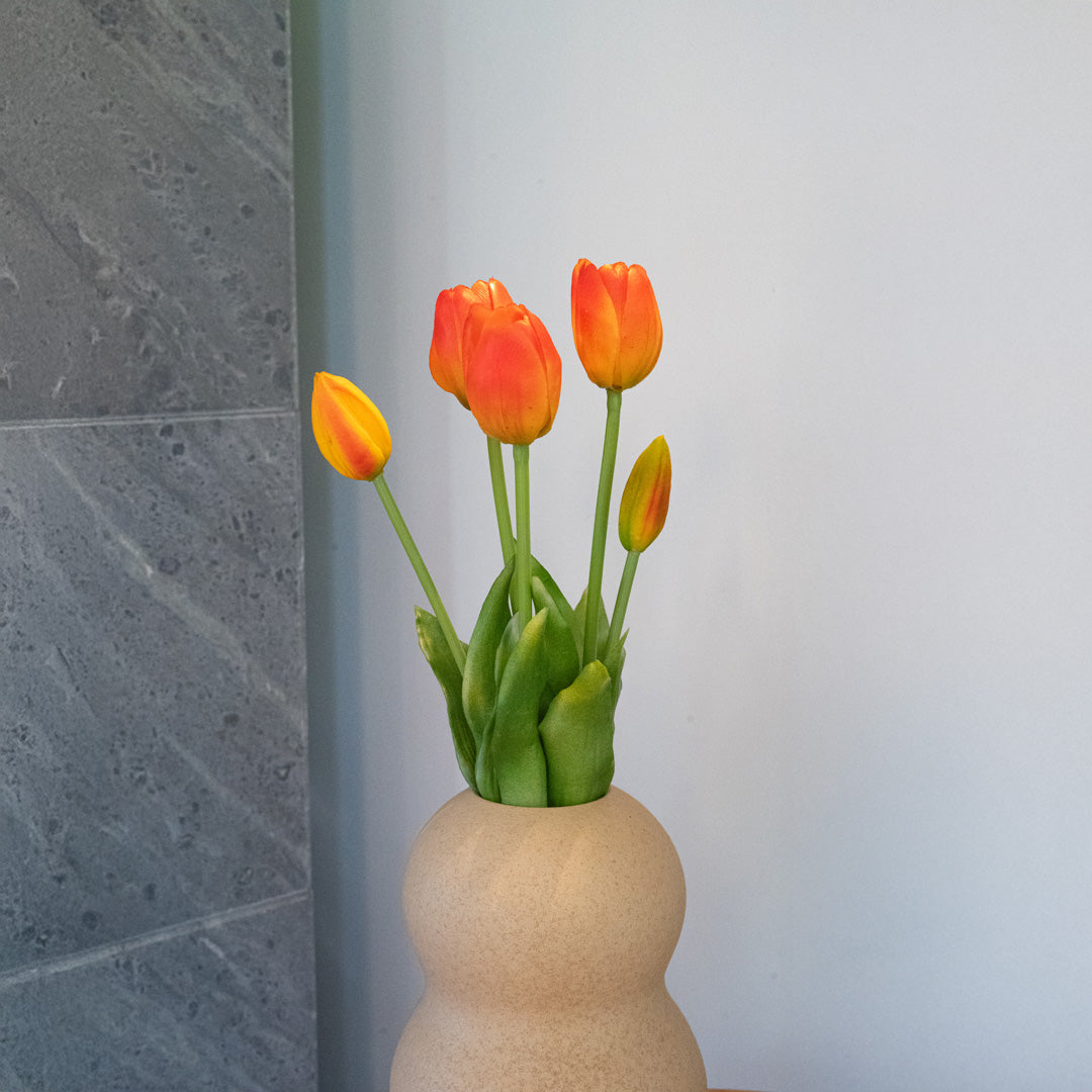 Flowrette Fleurs artificielles botte 5 tulipes orange Real Touch