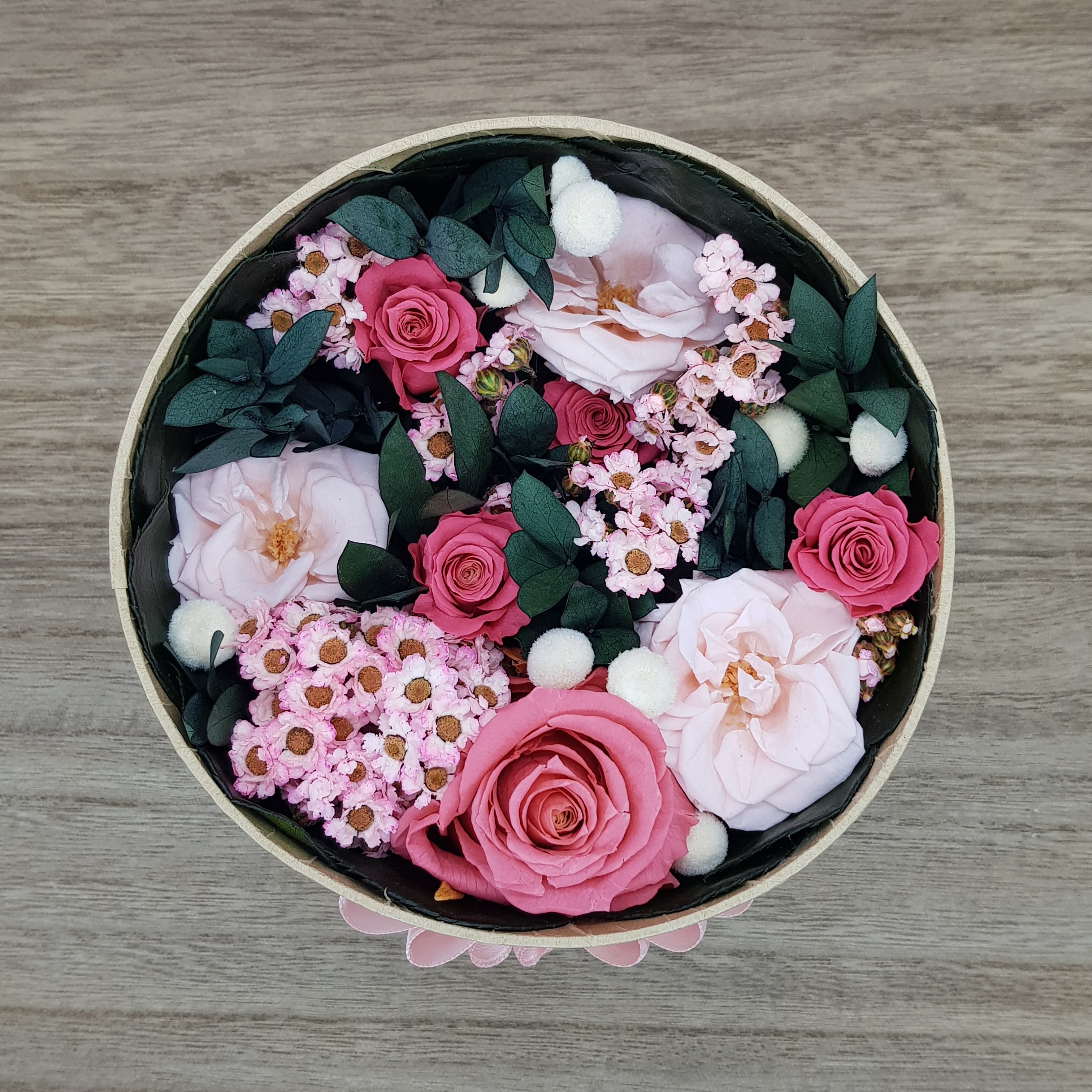 Ateliers Ouchamp Rue de Passy boîte fleurs stabilisées rose 15 cm