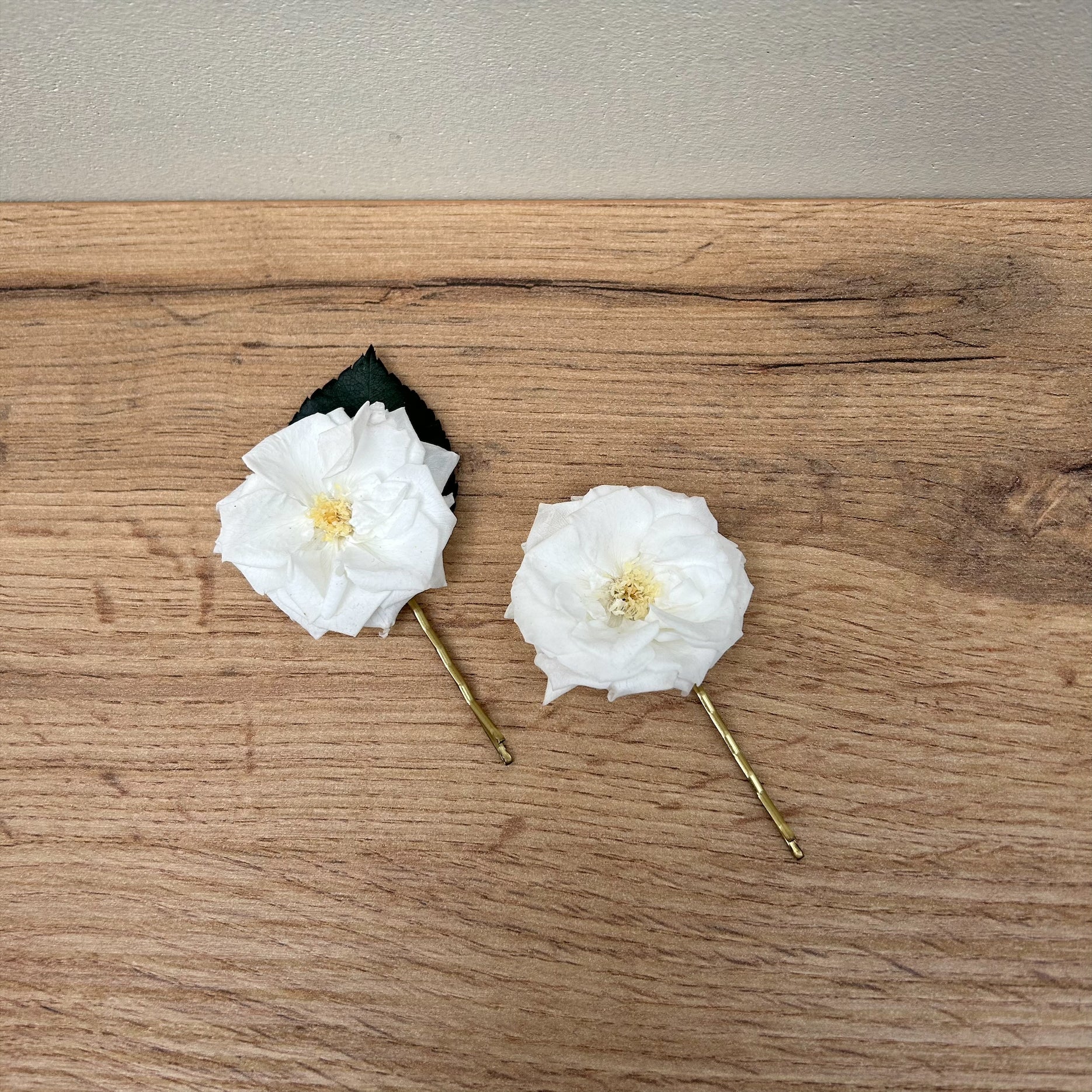 Ateliers Ouchamp Peignes Rue de Courcelles barrette A rose