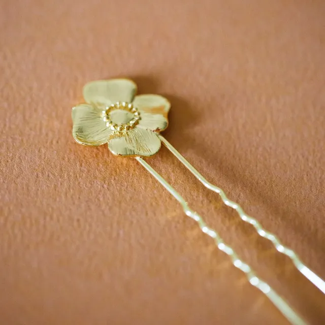 Flowrette Bertille pic à cheveux plaqué or fleur cerisier