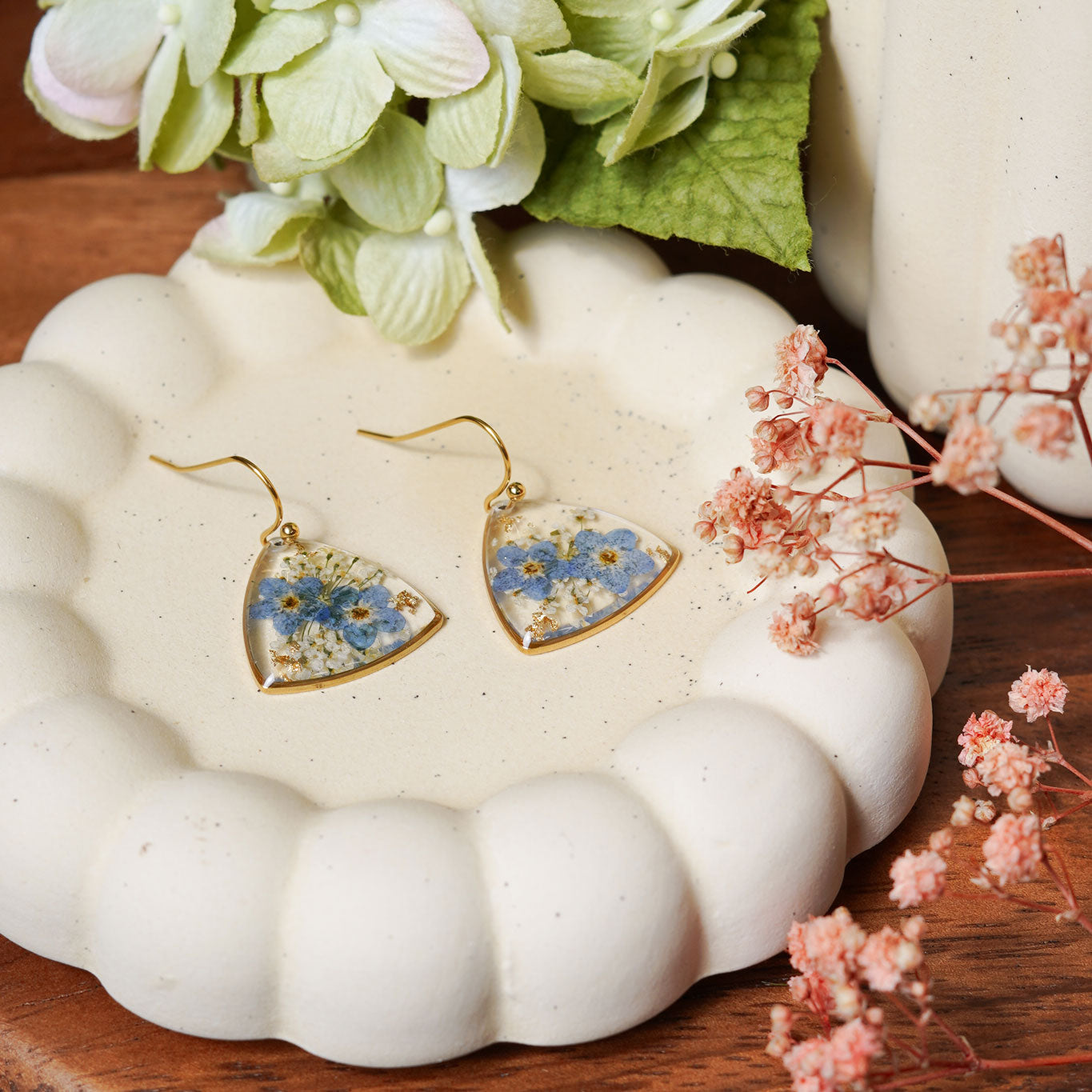 Flowrette Almée boucles d'oreilles fleurs séchées bleues