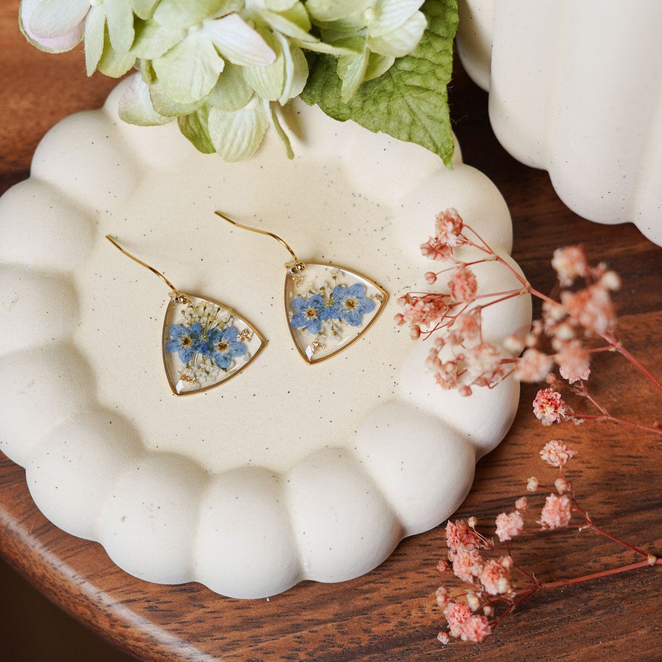 Flowrette Almée boucles d'oreilles fleurs séchées bleues