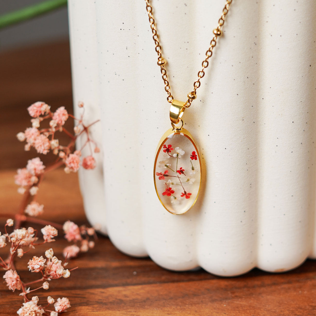 Flowrette Capucine collier fleurs séchées rose blanc résine