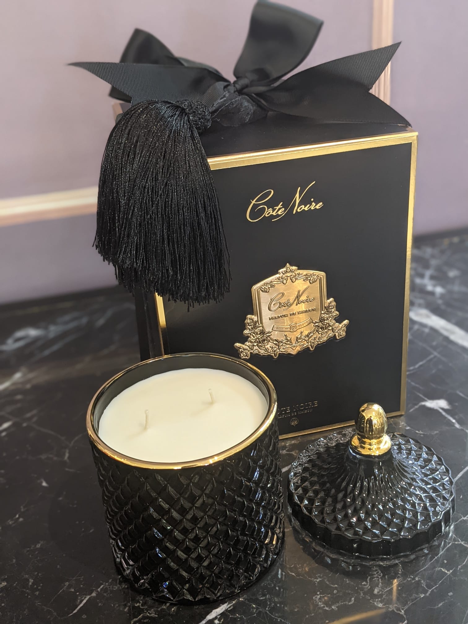Côte Noire Art Deco bougie Queen of the Night 600g noir or