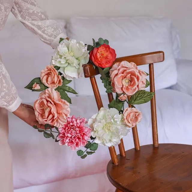 Flowrette Fleurs en papier Monet couronne murale 45 cm rose
