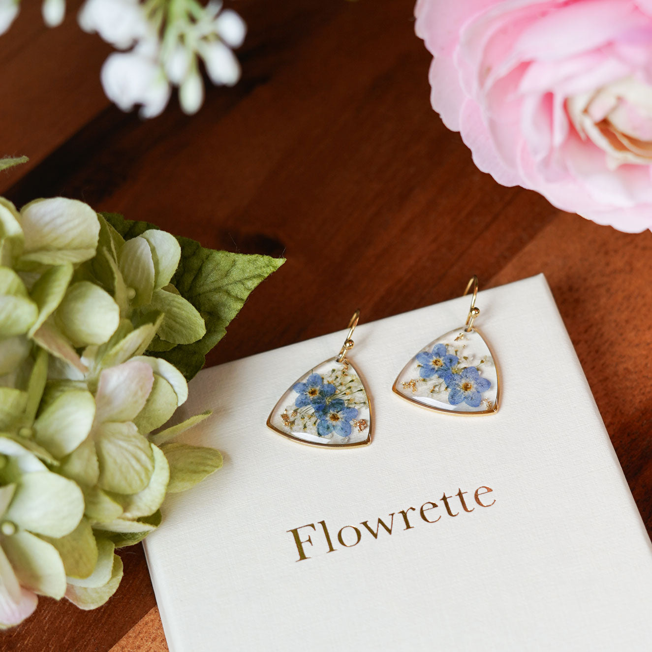 Flowrette Almée boucles d'oreilles fleurs séchées bleues