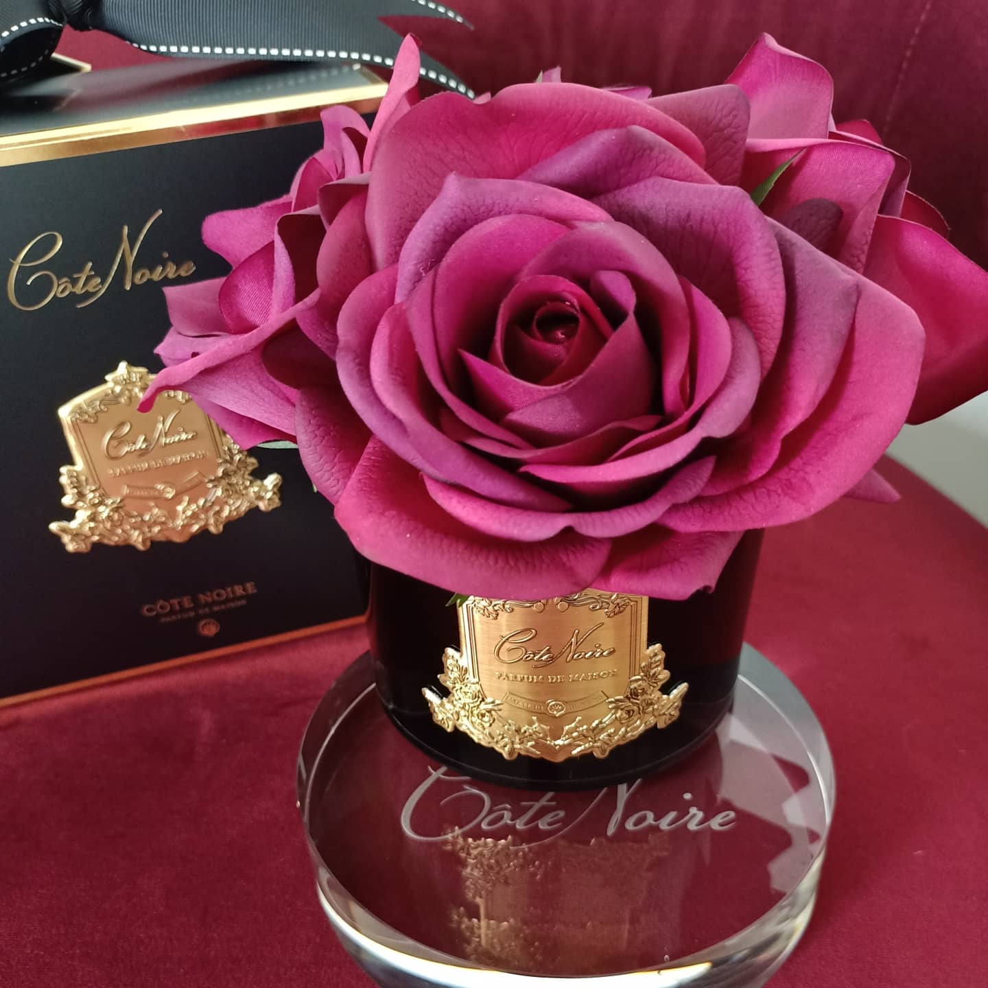 Côte Noire Perfumed Flowers GMRB64 bouquet 5 roses rouge carmin