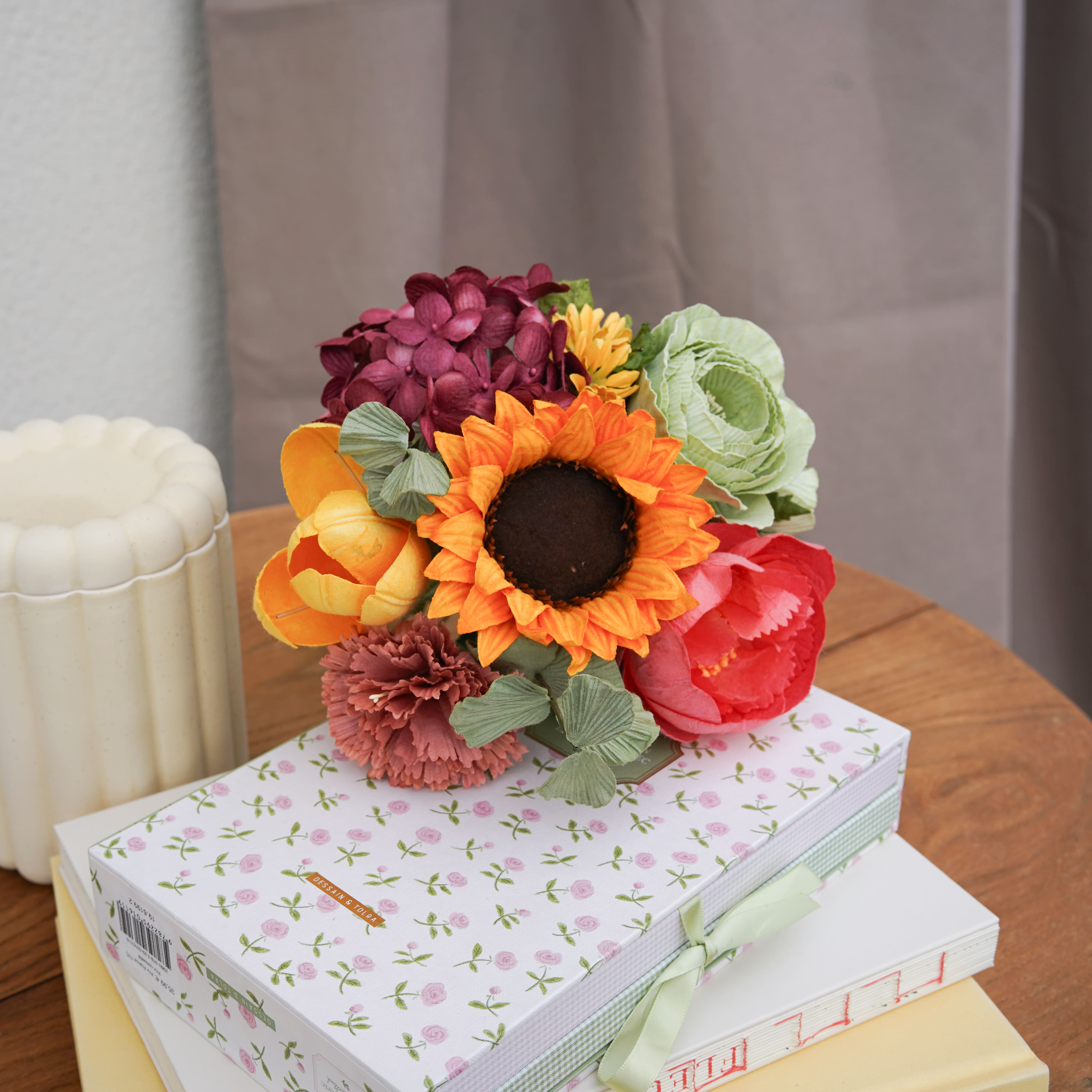Flowrette Turner bouquet fleurs en papier jaune