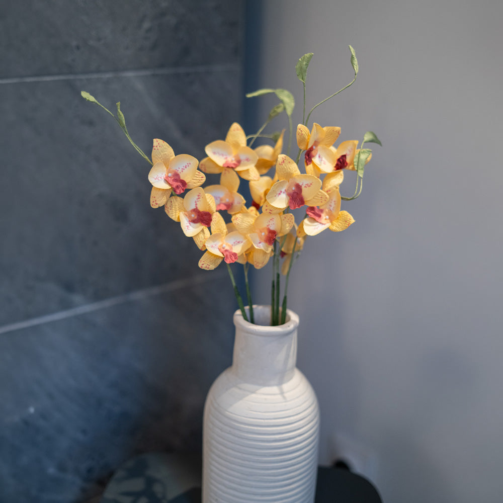 Flowrette Vanda orchidée en papier jaune x1 tige