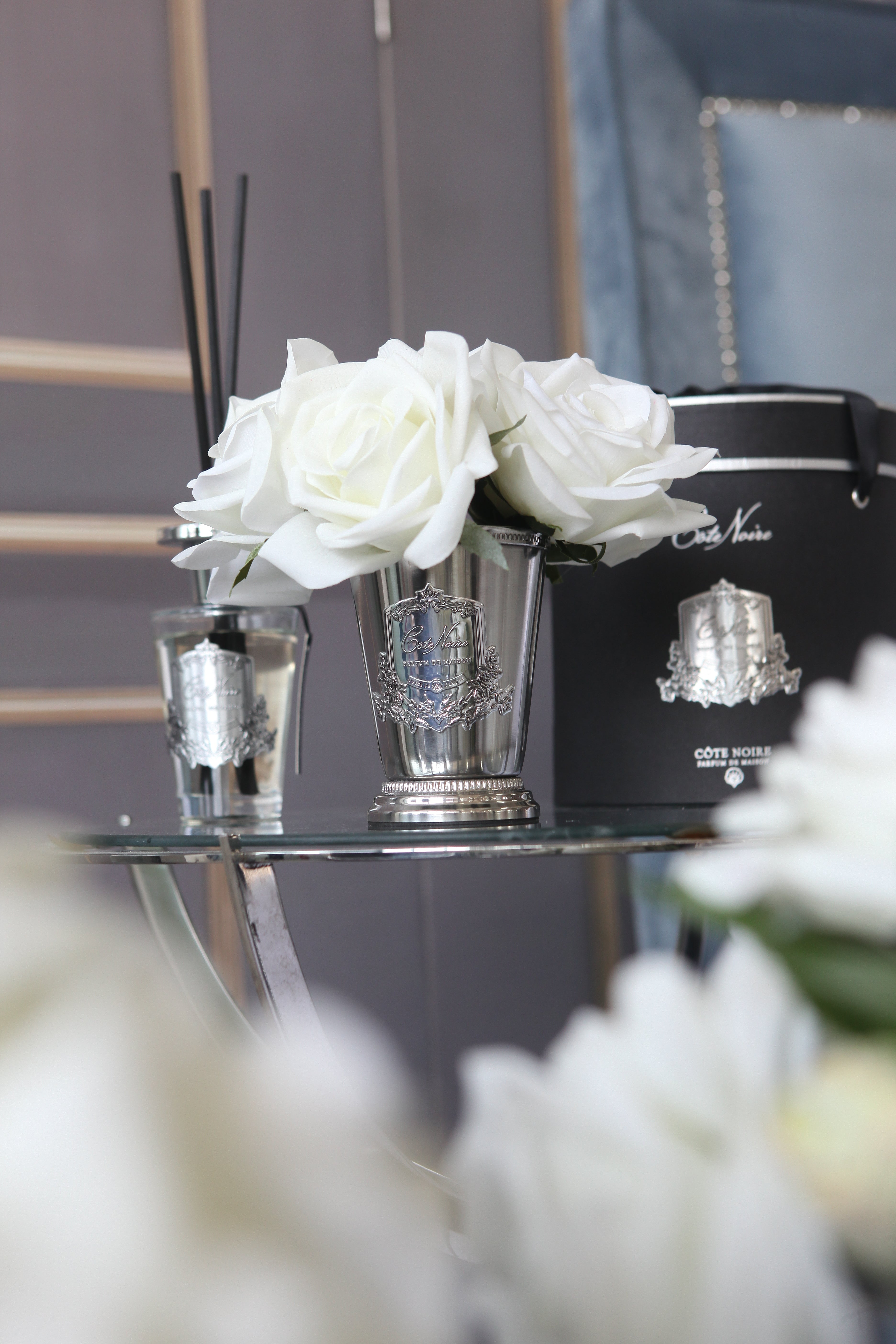 Côte Noire Seven Roses SMB01 bouquet 7 roses ivoire