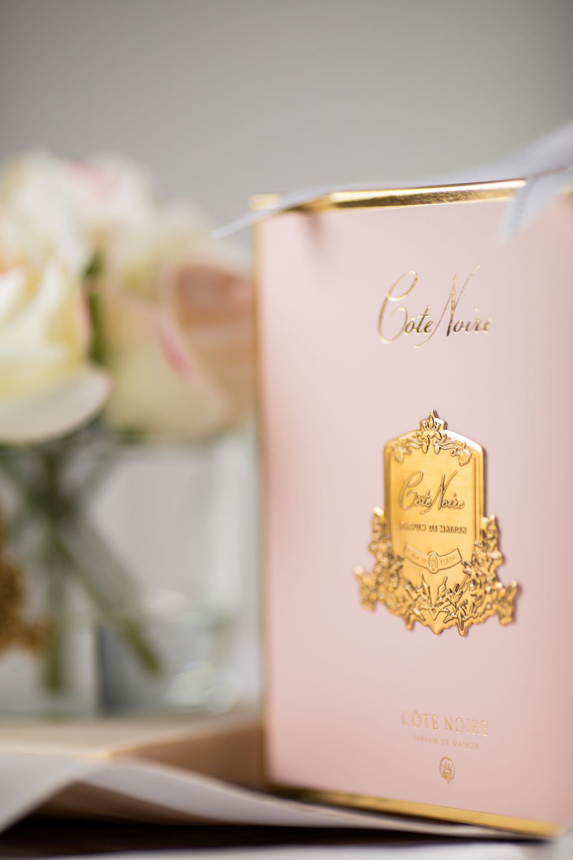 Côte Noire Perfumed Flowers GMR88 5 roses rose coffret rose