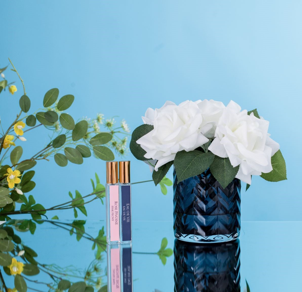 Côte Noire Herringbone fleurs roses blanches HCF04 bleu