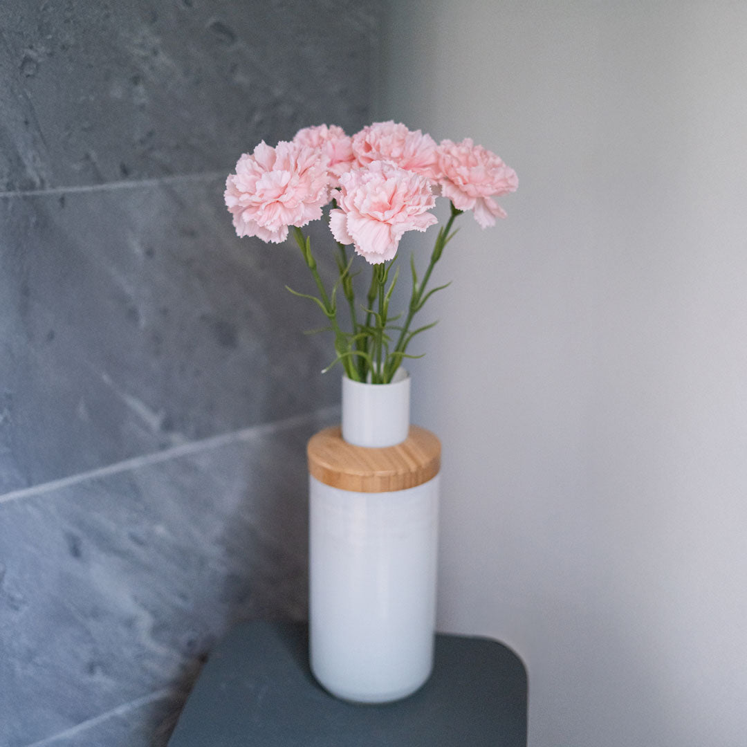 Flowrette Oeillet fleur artificielle rose poudré x1 Real Touch