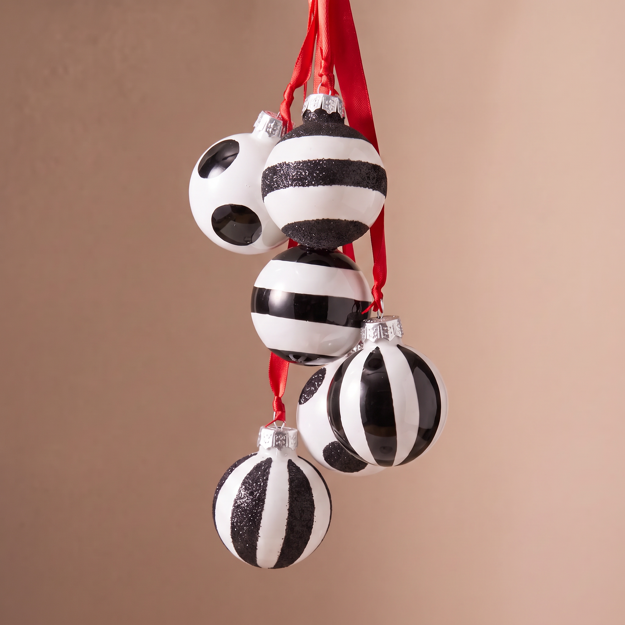 Sia Home Boules Graphiques boule de Noël 4 cm noir et blanc