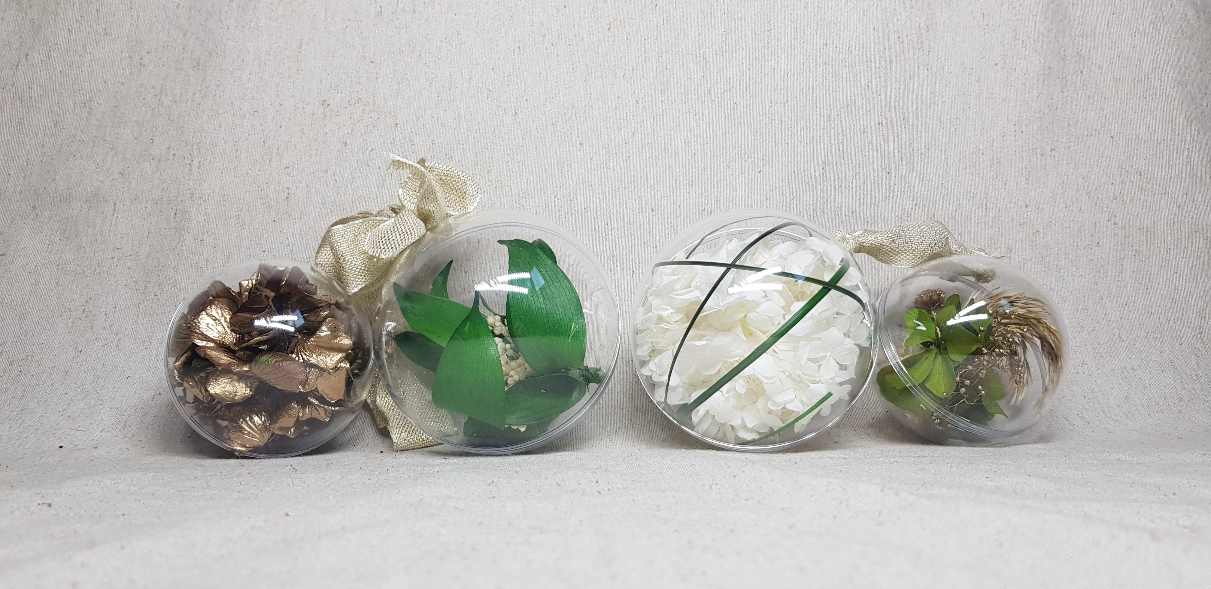 Ateliers Ouchamp Bouquets Place Sainte Geneviève 4 boules