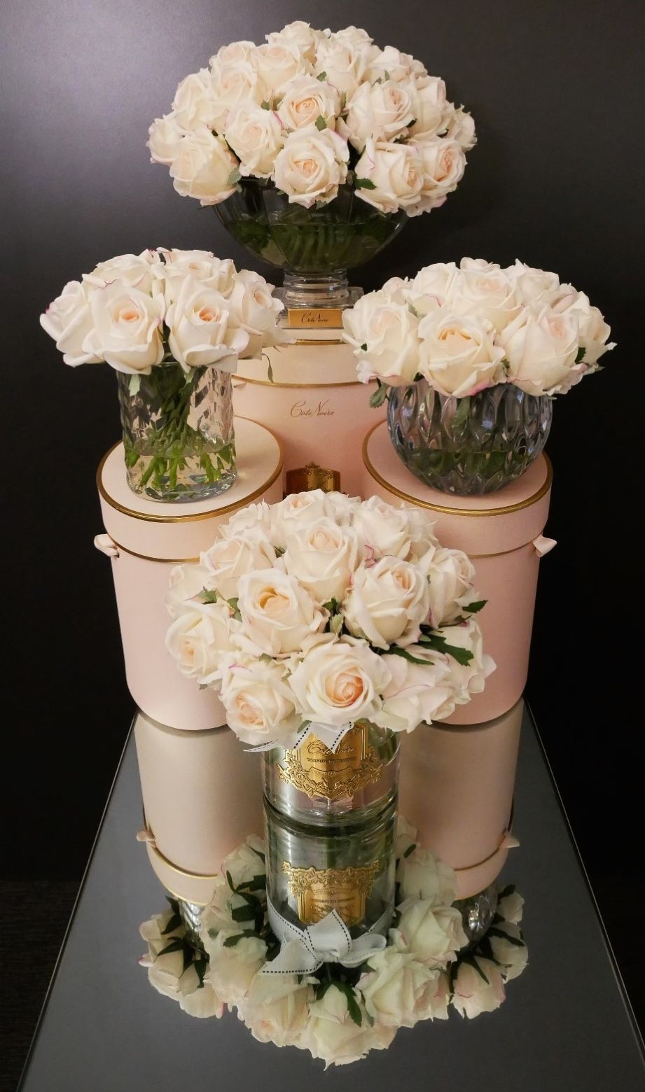 Côte Noire Grand RRB02 bouquet rond boutons roses blush cristal